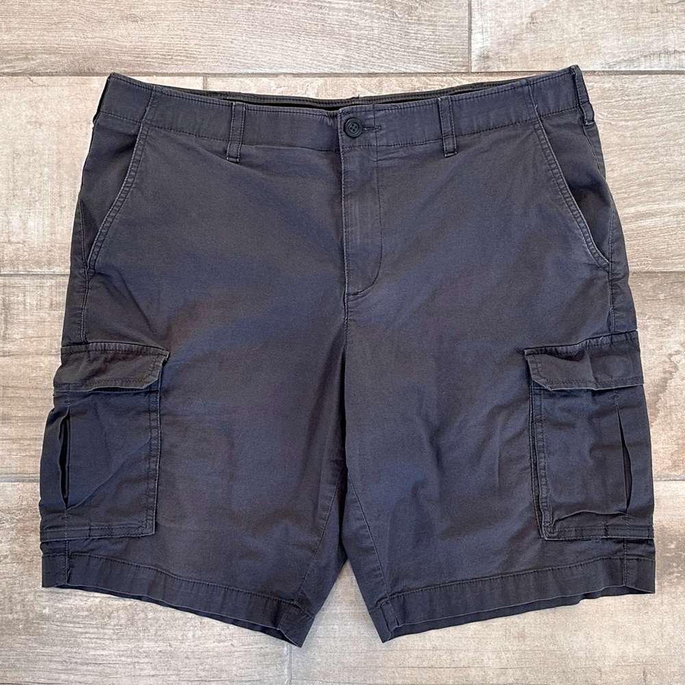 Men's APT 9 Premier Flex Comfort Waist Cargo Shorts Gray Size 38 10” Inseam